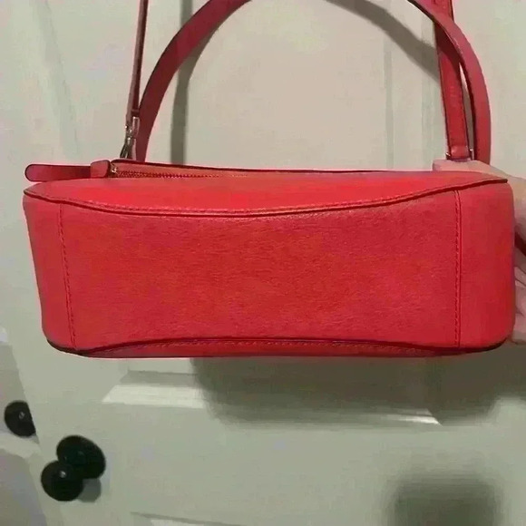 Kate Spade Bright Coral Pink Flap Crossbody like new condition pebbled leather - Picture 3 of 13